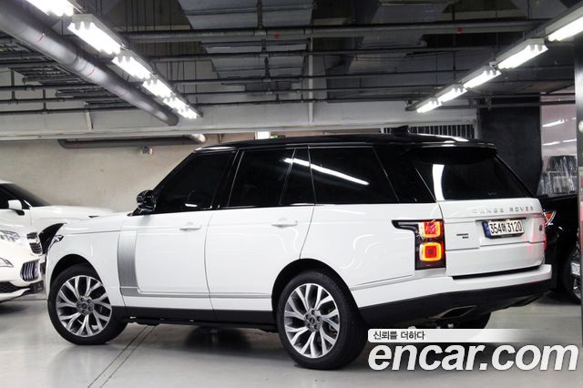 Land Rover Range Rover (IV) 5.0 SC AB 2020 — фото 4