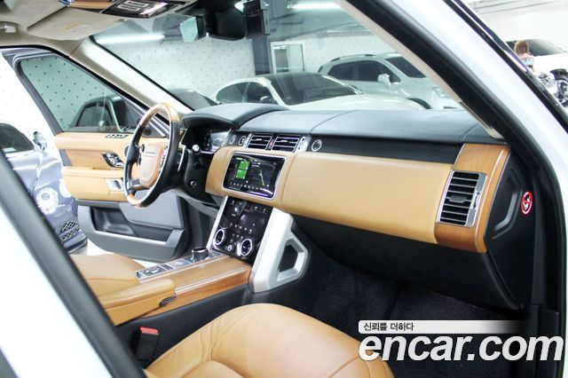 Land Rover Range Rover (IV) 5.0 SC AB 2020 — фото 10