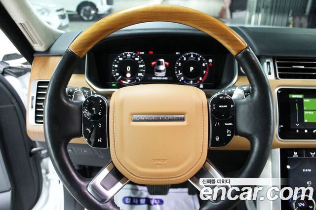 Land Rover Range Rover (IV) 5.0 SC AB 2020 — фото 16