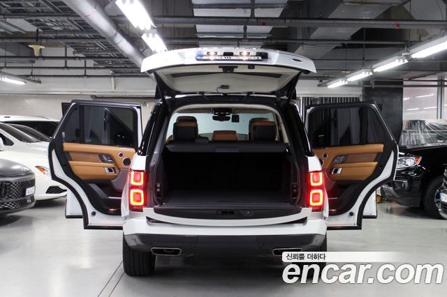 Land Rover Range Rover (IV) 5.0 SC AB 2020 — фото 23