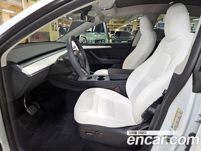 Tesla Model Y RWD 2023 — фото 10