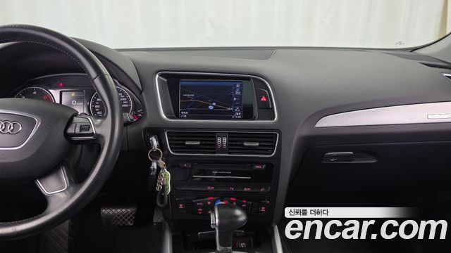 Audi Q5 35 TDI Quattro 8R 2015 — фото 14