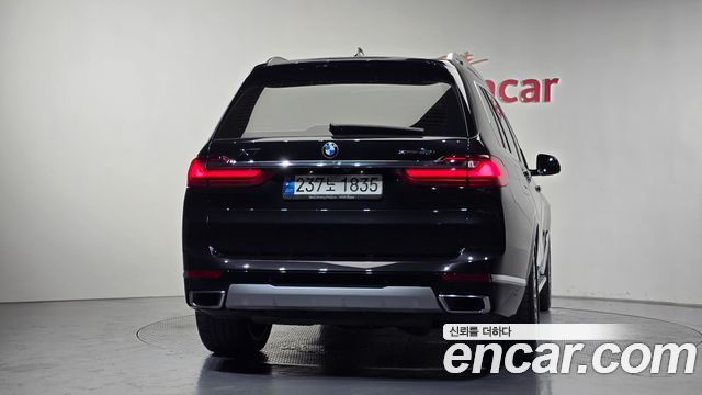 BMW X7 (G07) xDrive 40i Design Pure Excellence 6-Seater 2021 — фото 4