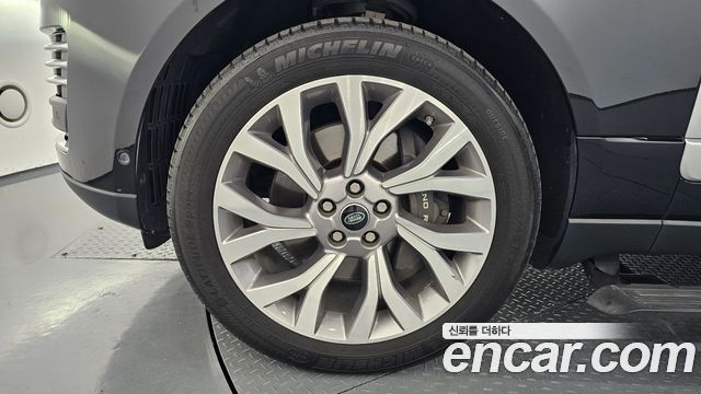 Land Rover Range Rover (IV) 5.0 SC AB LWB 2019 — фото 5