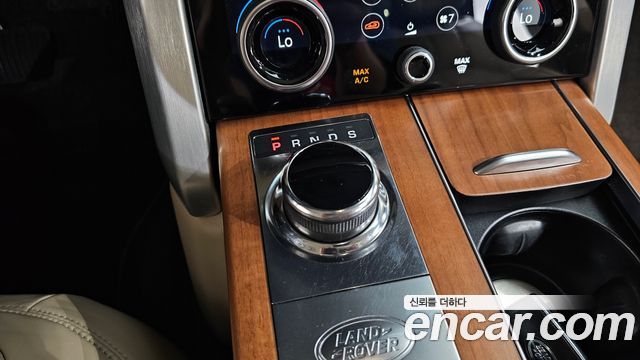 Land Rover Range Rover (IV) 5.0 SC AB LWB 2019 — фото 9