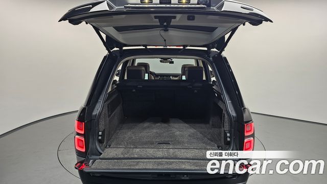 Land Rover Range Rover (IV) 5.0 SC AB LWB 2019 — фото 19