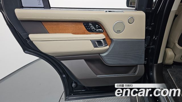Land Rover Range Rover (IV) 5.0 SC AB LWB 2019 — фото 25