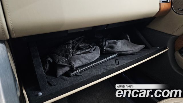 Land Rover Range Rover (IV) 5.0 SC AB LWB 2019 — фото 36
