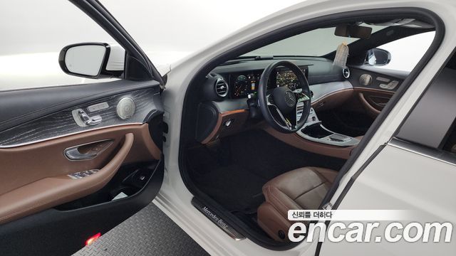 Mercedes-Benz E-Class (W213) E350 4MATIC Avantgarde 2022 — фото 10