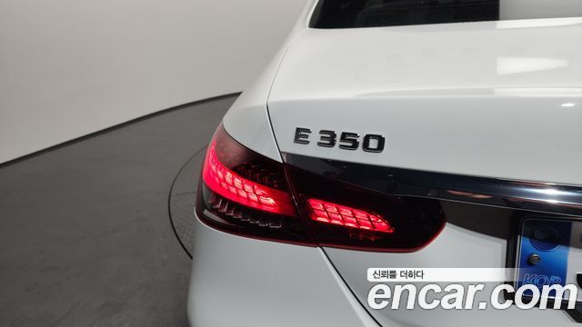 Mercedes-Benz E-Class (W213) E350 4MATIC Avantgarde 2022 — фото 23