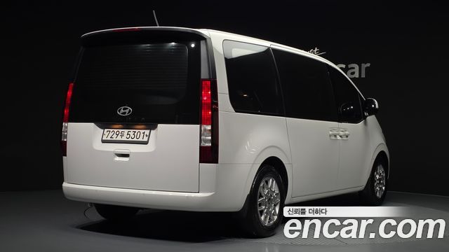 Hyundai Staria Tourer 11-Seater Modern 2025 — фото 2
