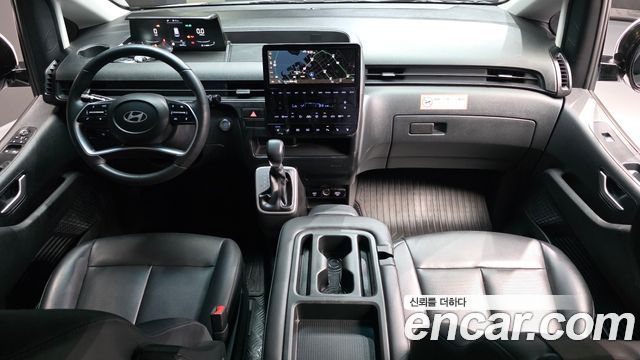Hyundai Staria Tourer 11-Seater Modern 2025 — фото 7