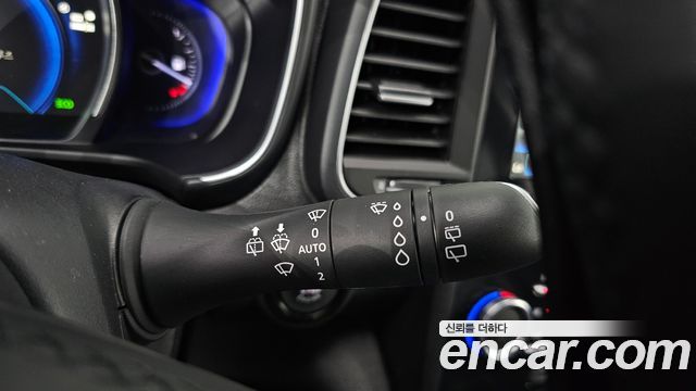Renault Korea QM6 2.0 GDe RE Signature 2WD 2023 — фото 27