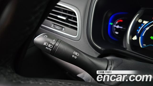 Renault Korea QM6 2.0 GDe RE Signature 2WD 2023 — фото 29
