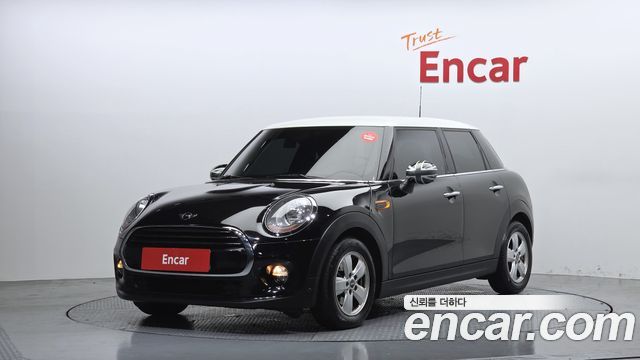 MINI Cooper 5Door Standard 3rd