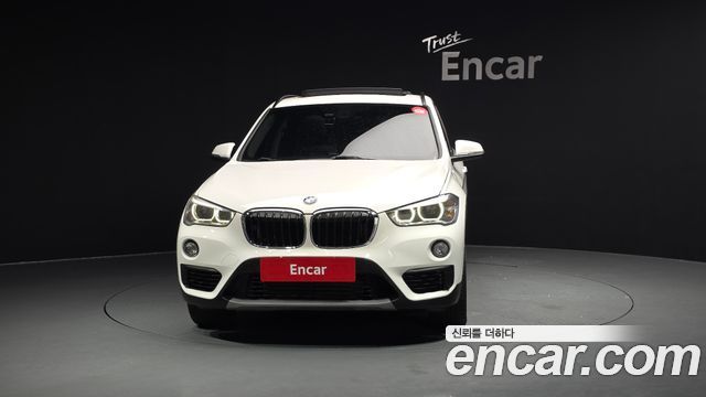 BMW X1 (F48) xDrive 18d Joy 2018 — фото 3