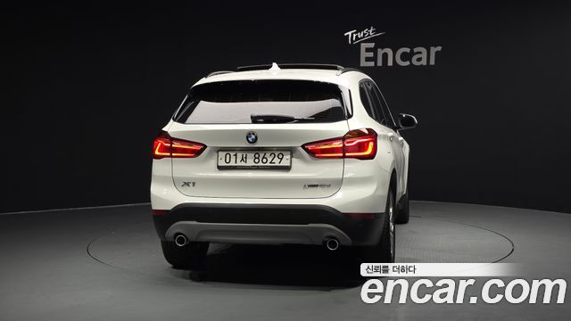 BMW X1 (F48) xDrive 18d Joy 2018 — фото 4