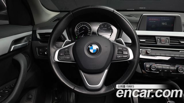 BMW X1 (F48) xDrive 18d Joy 2018 — фото 17
