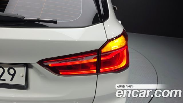 BMW X1 (F48) xDrive 18d Joy 2018 — фото 29