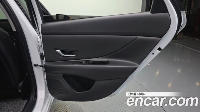 Hyundai Avante (CN7) 1.6 Smart 2024 — фото 25