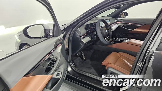 BMW 5 Series (G60) 530i xDrive M Sport Pro Special Edition 2026 — фото 10