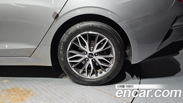 Kia K5 (III) 2.0 Noblesse 2022 — фото 27