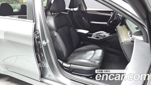 Kia K5 (III) 2.0 Noblesse 2022 — фото 32