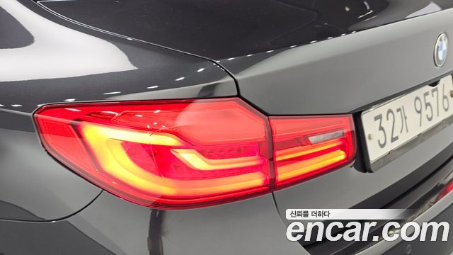 BMW 5 Series (G30) 520d M Sport Package Plus 2018 — фото 23