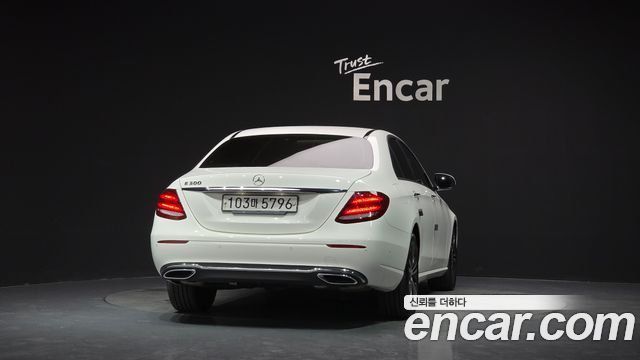 Mercedes-Benz E-Class (W213) E300 Avantgarde 2020 — фото 4