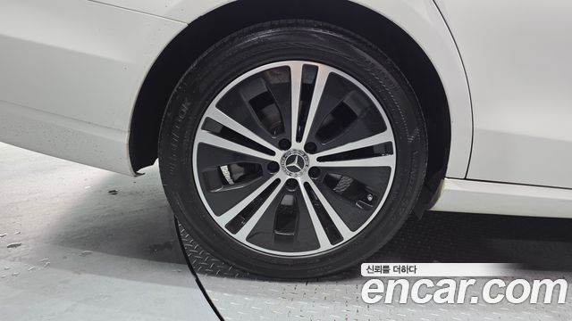 Mercedes-Benz E-Class (W213) E300 Avantgarde 2020 — фото 5