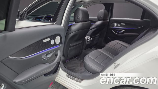 Mercedes-Benz E-Class (W213) E300 Avantgarde 2020 — фото 11