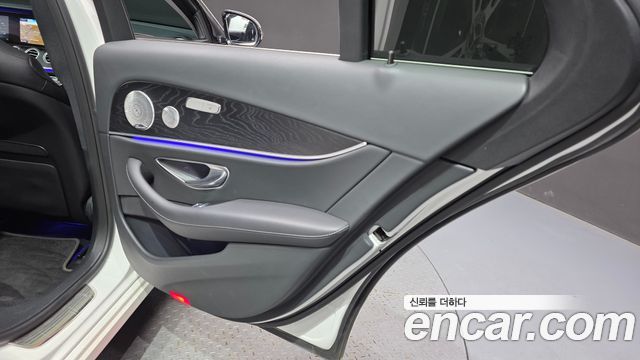 Mercedes-Benz E-Class (W213) E300 Avantgarde 2020 — фото 25