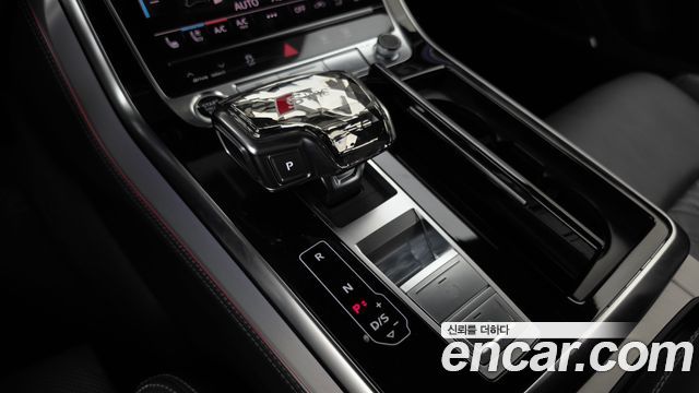 Audi Q8 (4M) 55 TFSI Quattro Premium 2023 — фото 9