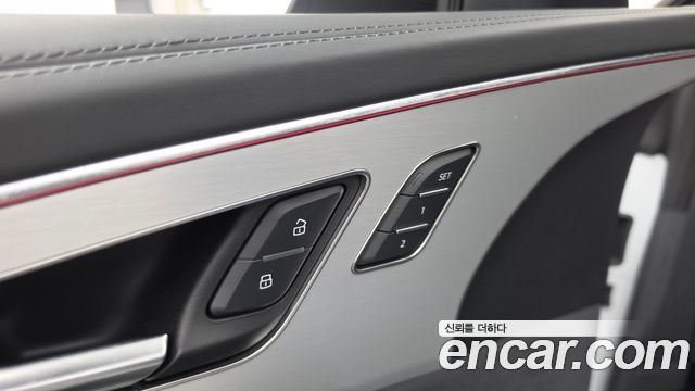 Audi Q8 (4M) 55 TFSI Quattro Premium 2023 — фото 30