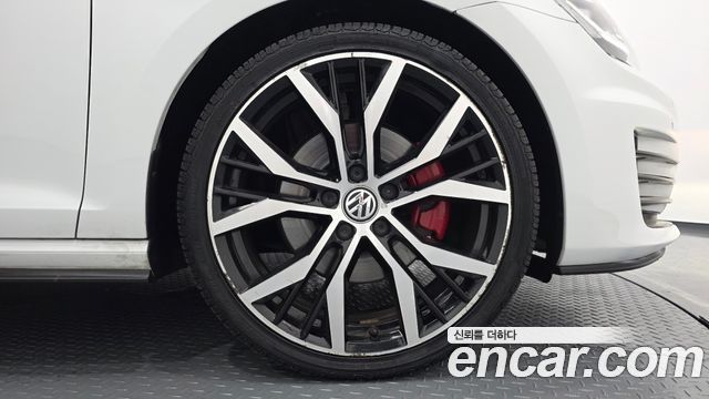 Volkswagen Golf (VII) 2.0 GTI Extreme Edition 2016 — фото 5