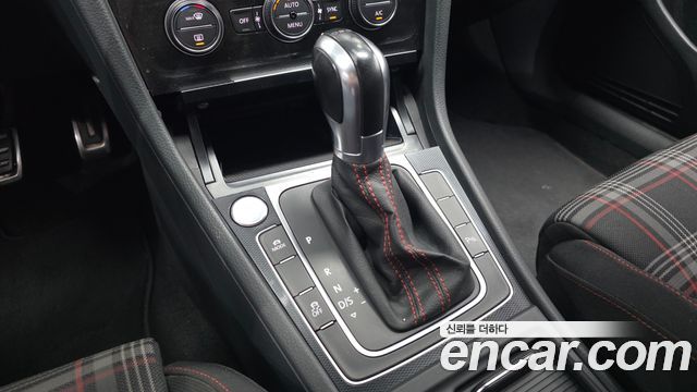 Volkswagen Golf (VII) 2.0 GTI Extreme Edition 2016 — фото 9