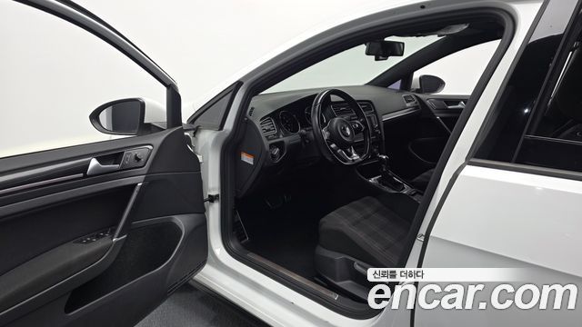 Volkswagen Golf (VII) 2.0 GTI Extreme Edition 2016 — фото 10