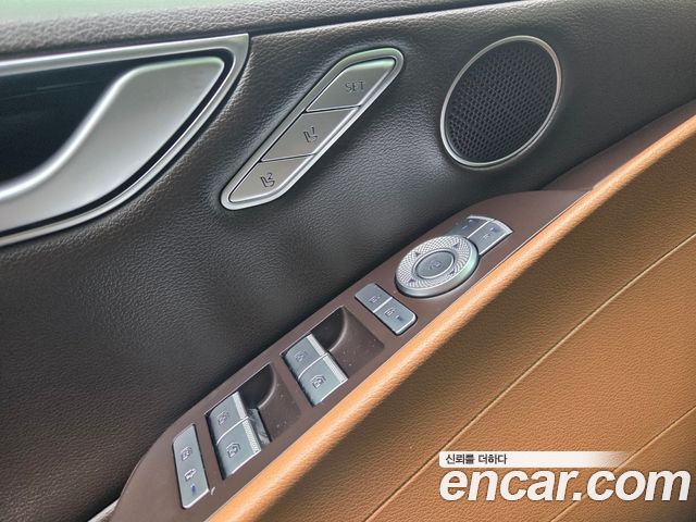 Genesis G80 (RG3) Gasoline 2.5 Turbo AWD 2022 — фото 17