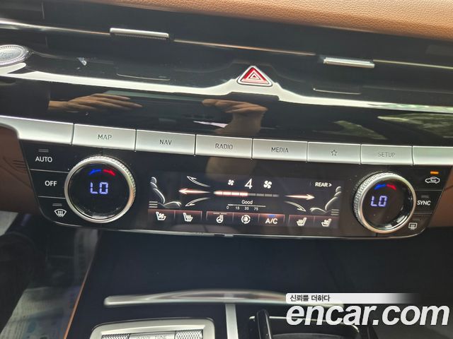 Genesis G80 (RG3) Gasoline 2.5 Turbo AWD 2022 — фото 19