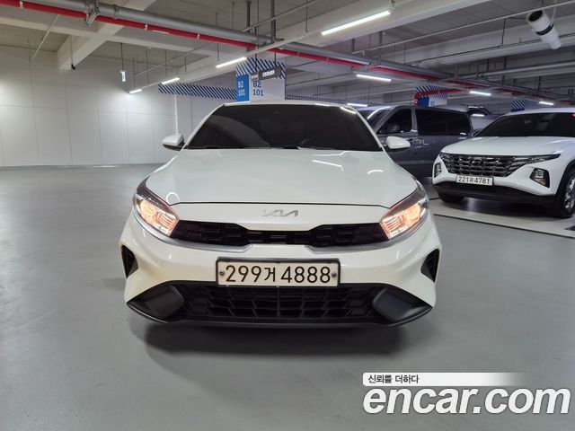 Kia K3 (II) 1.6 Trendy 2023 — фото 3