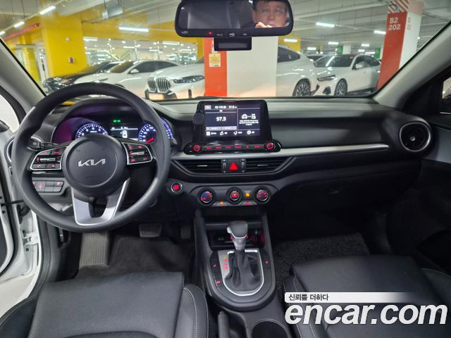 Kia K3 (II) 1.6 Trendy 2023 — фото 15