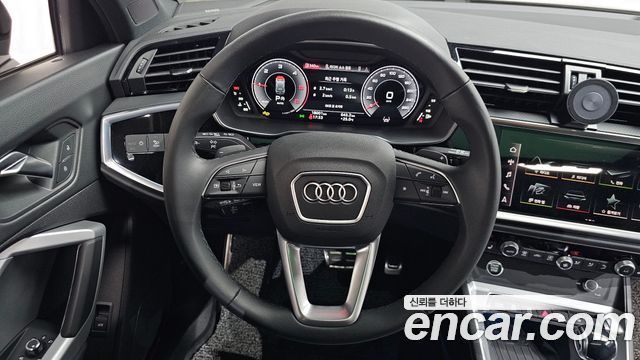 Audi Q3 (F3) 35 TDI Premium 2025 — фото 17