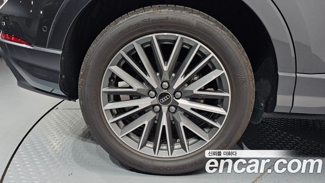 Audi Q3 (F3) 35 TDI Premium 2025 — фото 27