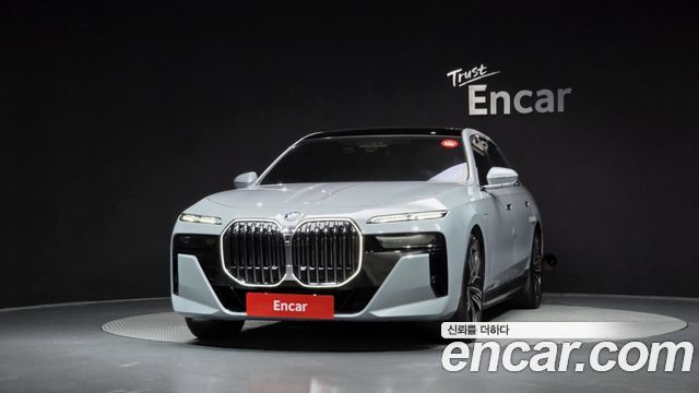 BMW 7 Series (G70) 750e xDrive M Sport 2026 — фото 3