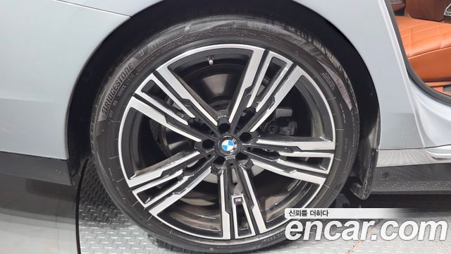 BMW 7 Series (G70) 750e xDrive M Sport 2026 — фото 5