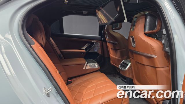 BMW 7 Series (G70) 750e xDrive M Sport 2026 — фото 15