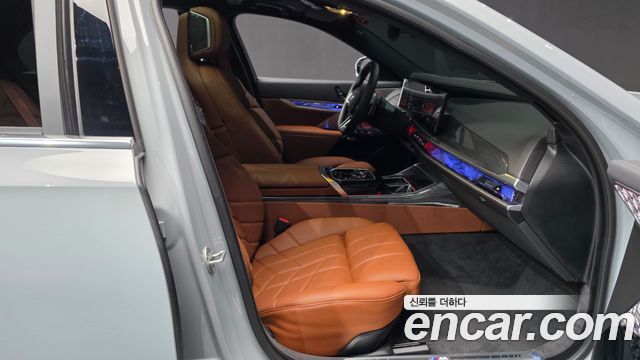 BMW 7 Series (G70) 750e xDrive M Sport 2026 — фото 16