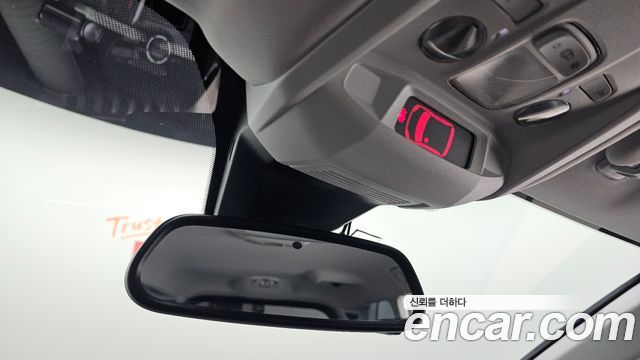 Peugeot 5008 (II) 1.6 BlueHDi Allure 2019 — фото 18