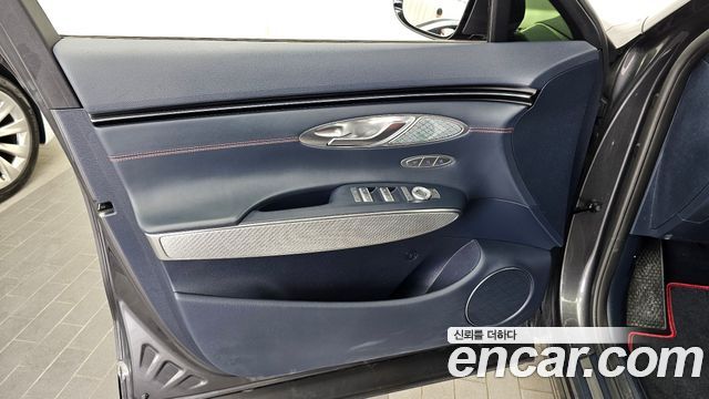 Genesis GV70 2.5T Gasoline AWD 2022 — фото 24
