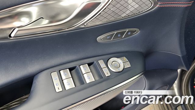 Genesis GV70 2.5T Gasoline AWD 2022 — фото 30